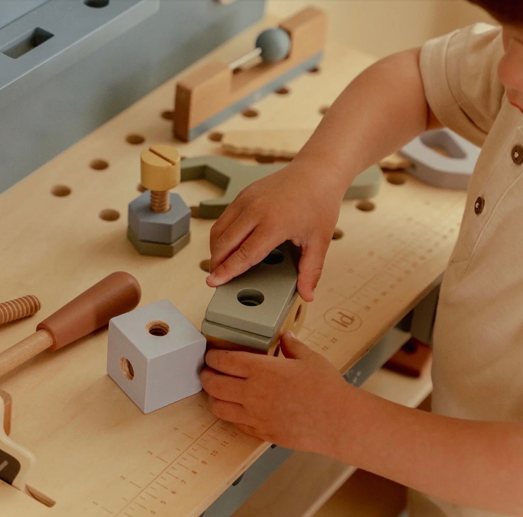 Little Dutch Wooden Workbench