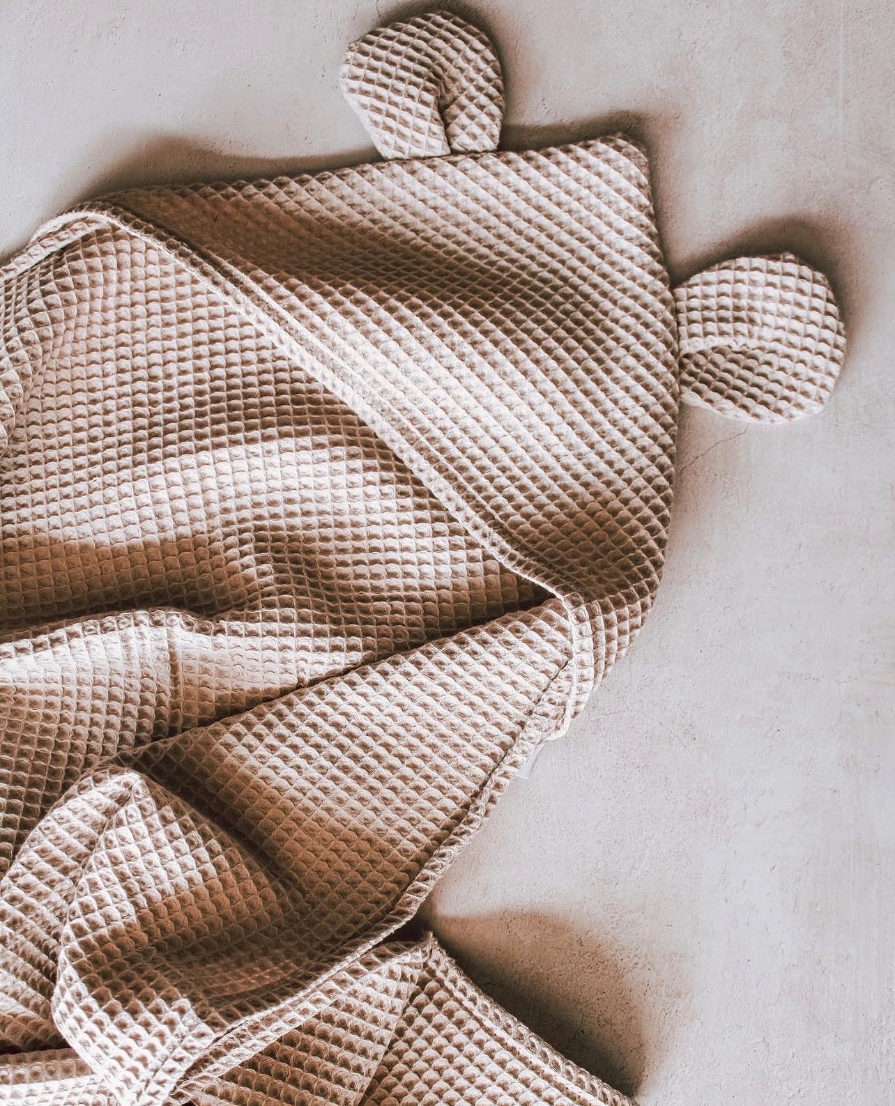 Koosh-Uhn Waffle Weave Hooded Towel
