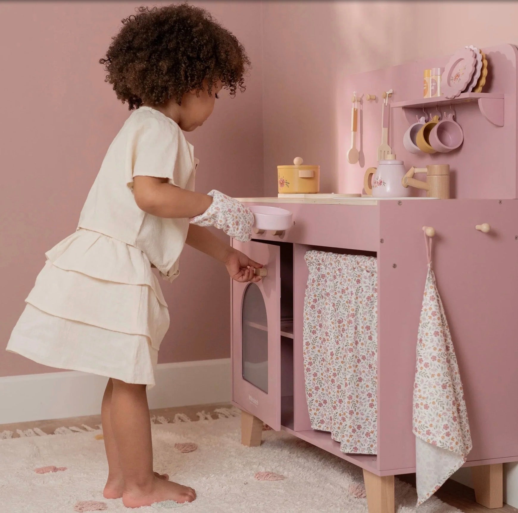 Little Dutch Wooden Kitchen Pink