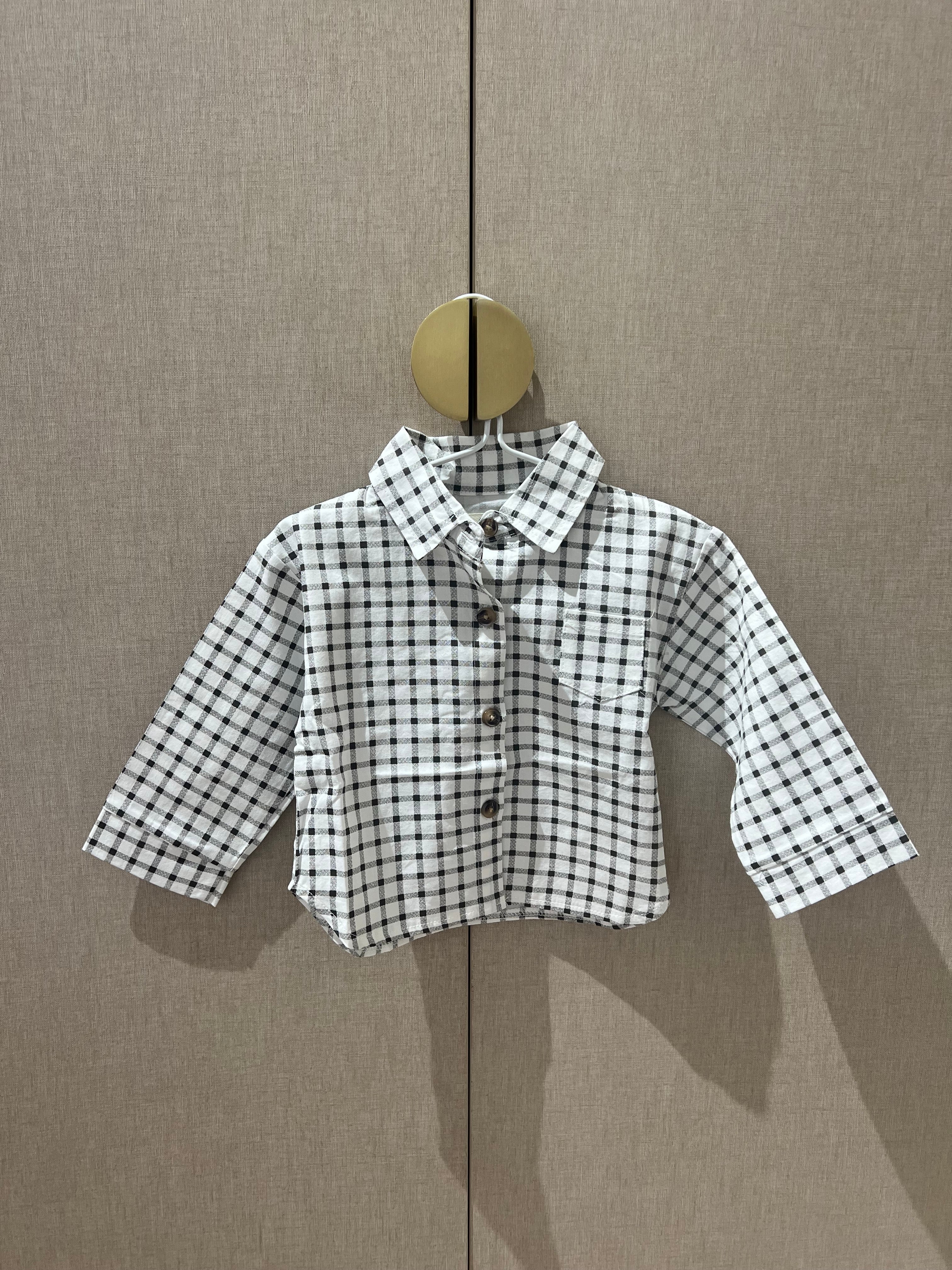 Minimal Button Shirt