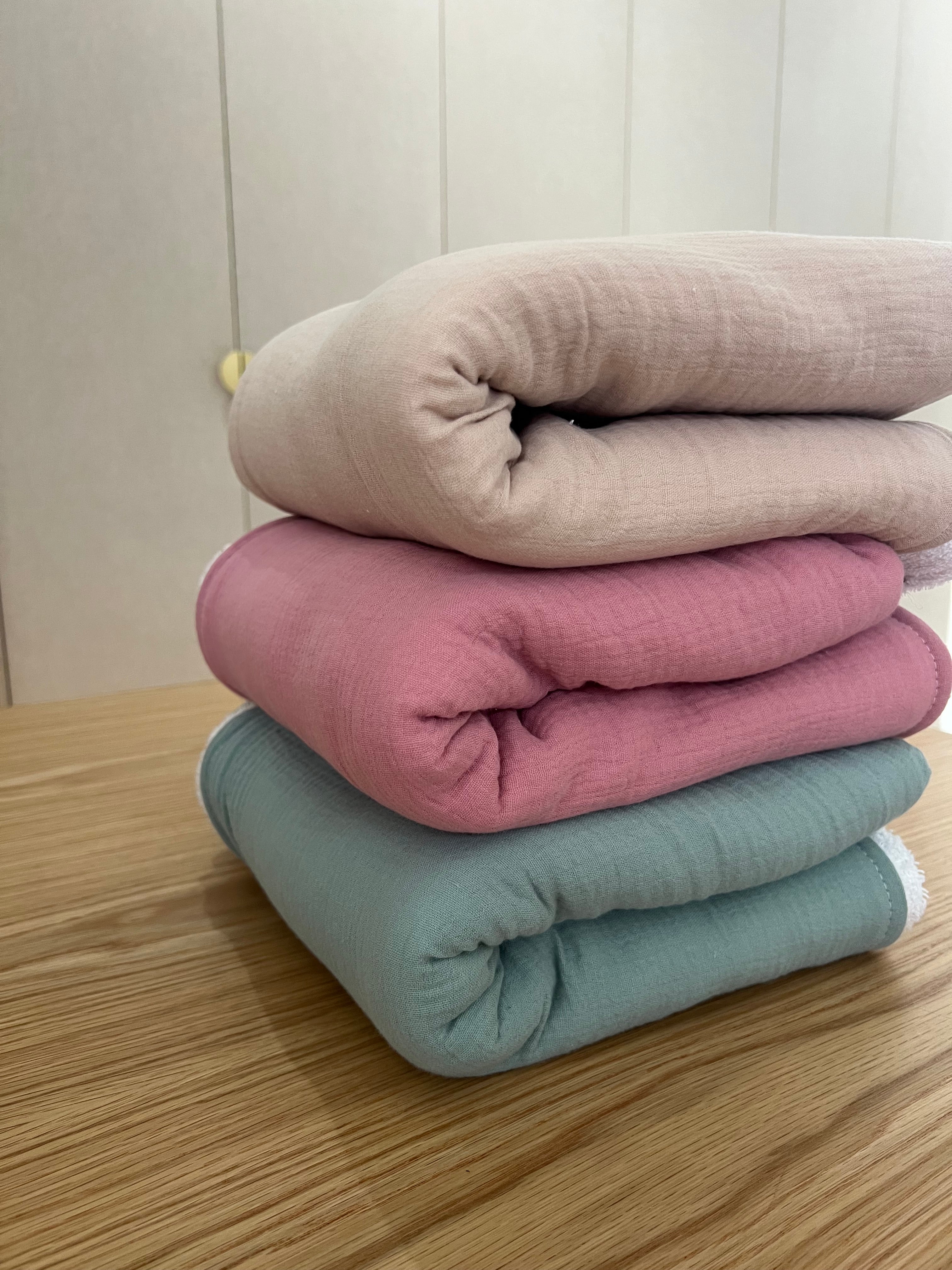 Koosh-uhn Muslin Hooded Towel