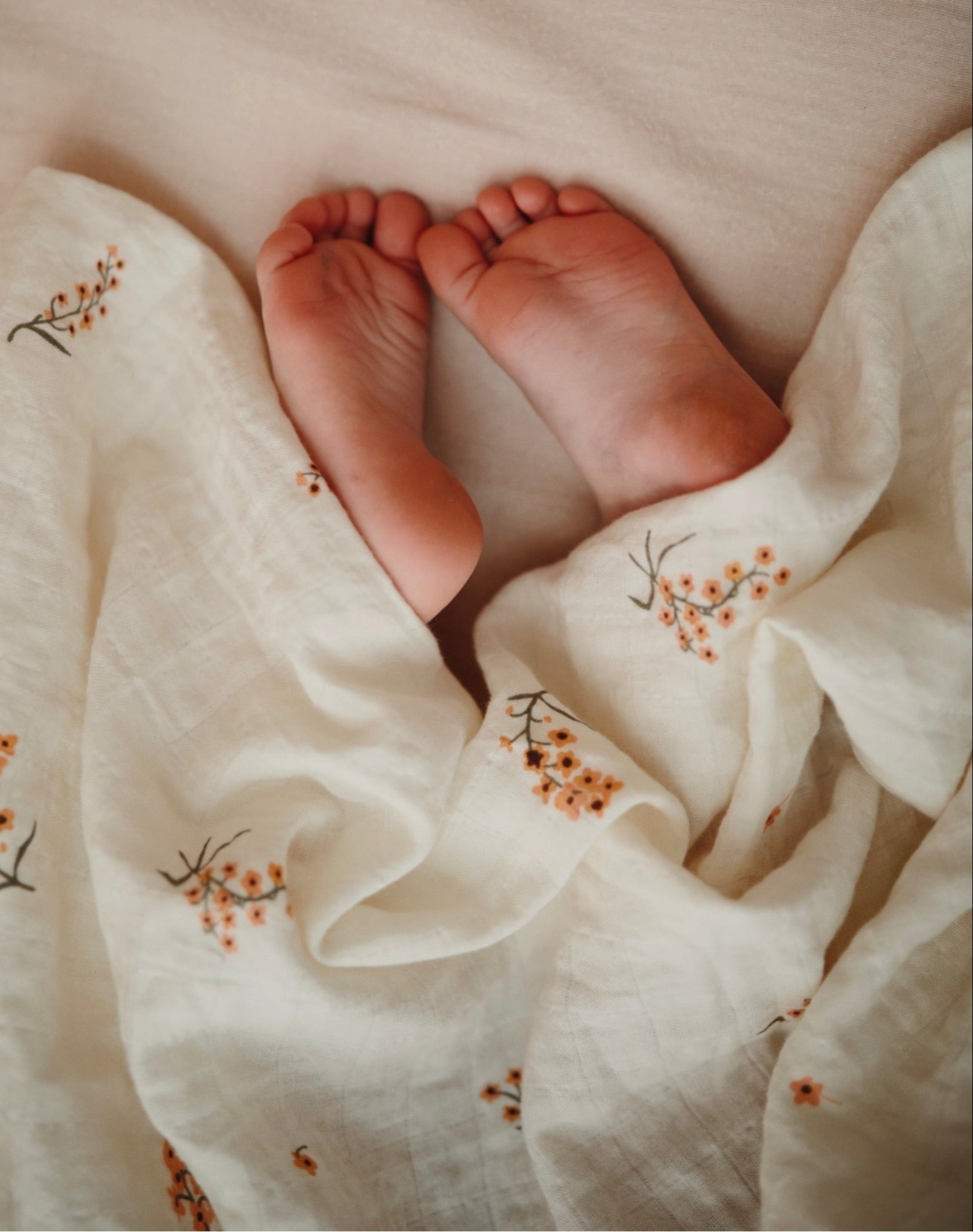 Mushie Organic Cotton Swaddle