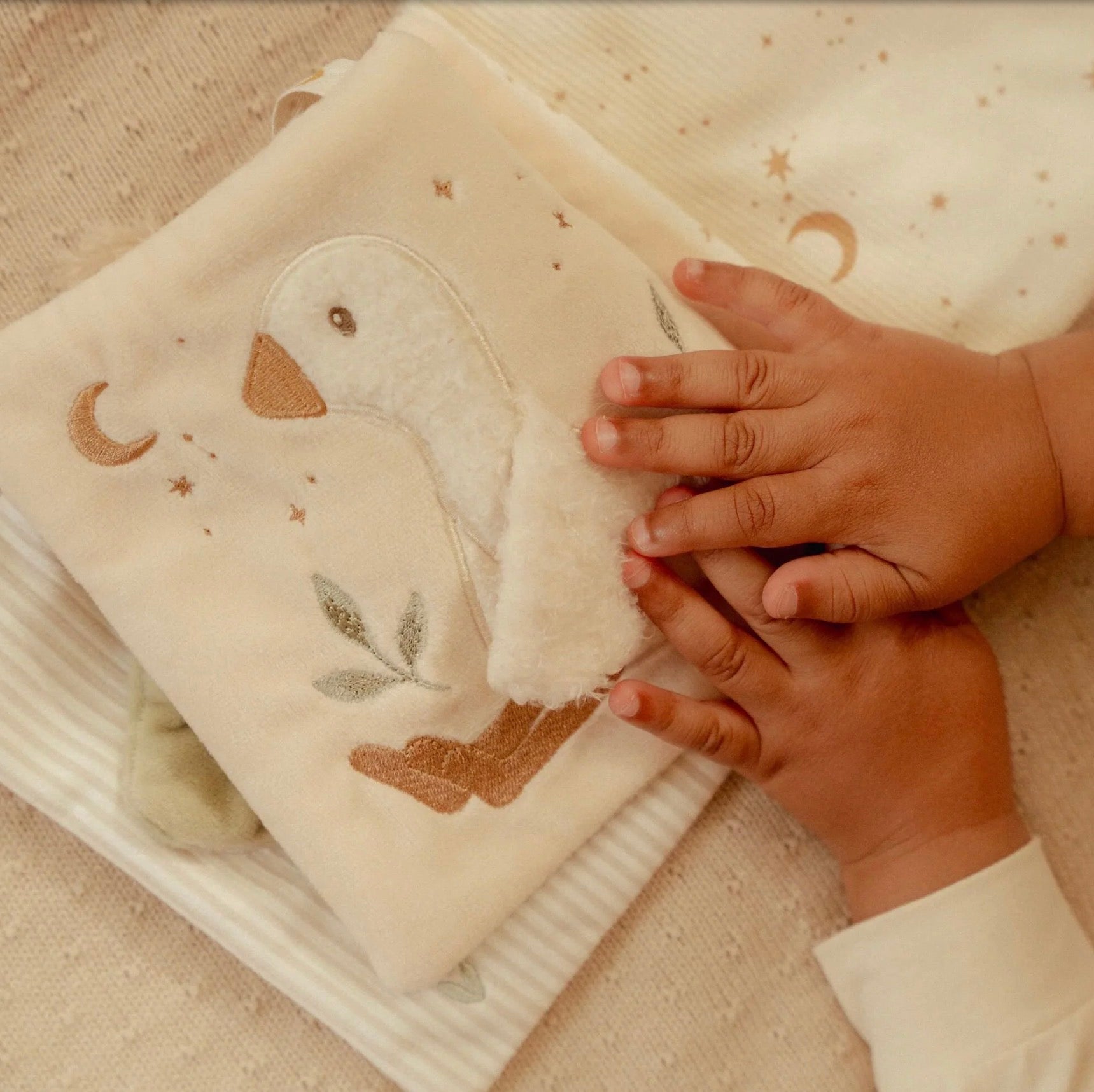 Little Dutch Soft Activity Book Newborn Naturals