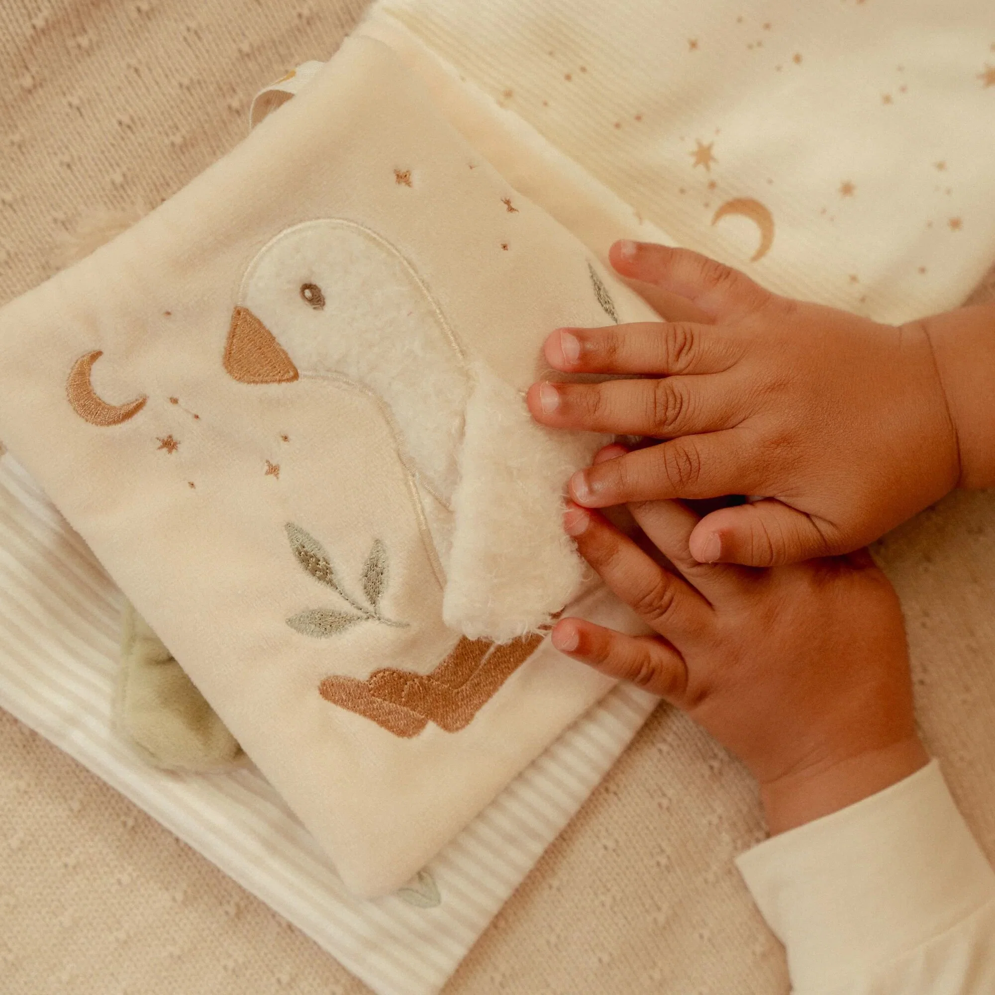 Little Dutch Soft Activity Book Newborn Naturals