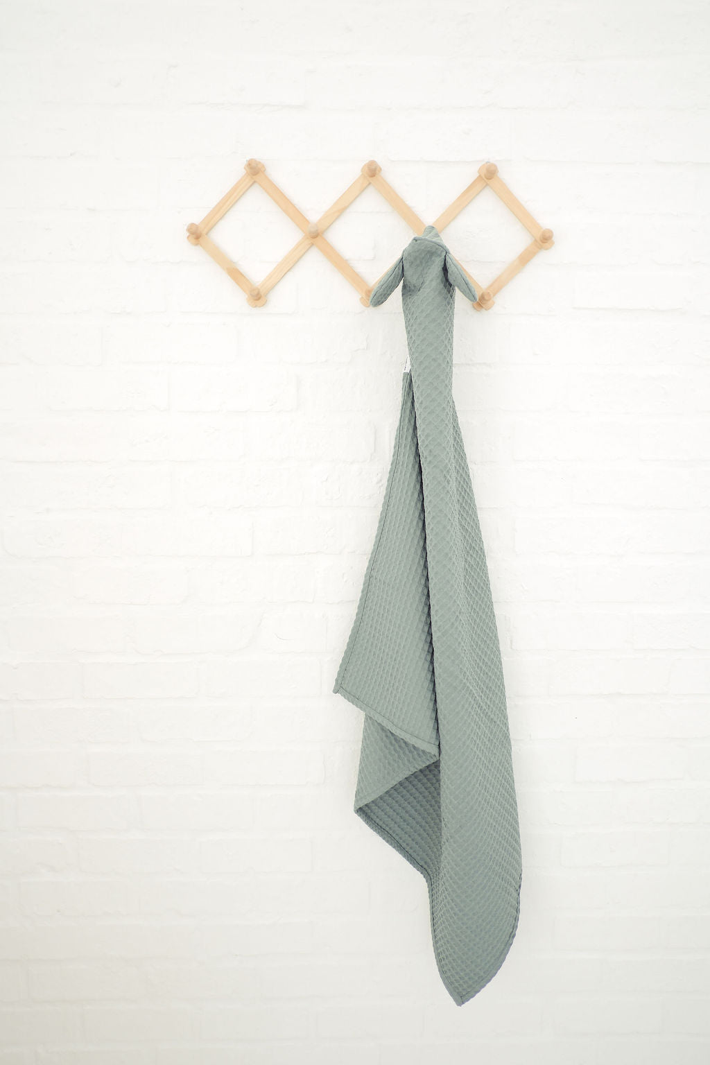 Koosh-Uhn Waffle Weave Hooded Towel